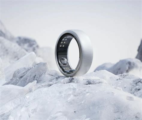 oura ring titanium